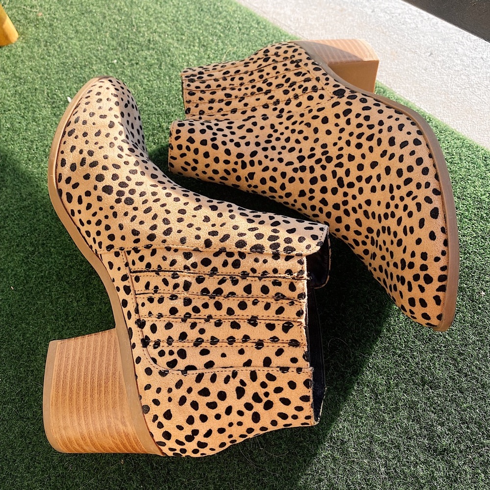 CHEETAH PRINT CHELSEA ANKE BOOT